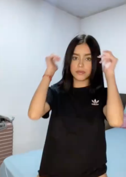 Complace al tio enviandole videitos cachondos + video 15