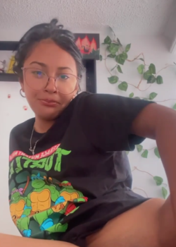 Es putisima cuando se van sus padres y queda en casa sola+ Videitos 9