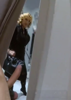 Le mostró a la señora y ella se lo agarró + VIDEO 17