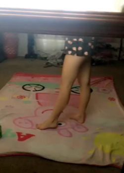 Traviesa morrita jovencita con un culito religioso + Packs y video 10
