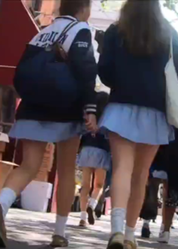 Les graba las bragas a morritas saliendo de clases + VIDEOS 18