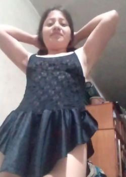 Queriendose estrenar de putita + video 17