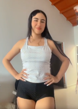 Se filtra en el cole video de jovencita caliente 🔥 + video 2