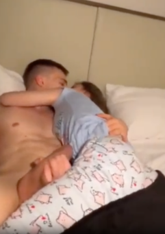 Se coge a la hermanastra cuando sus papis salen de viaje + video 10