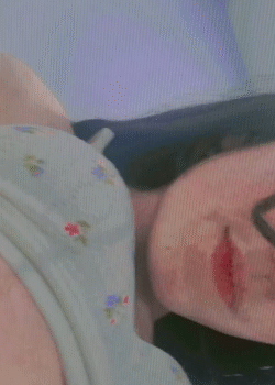 Pendeja mostrando lo que aun no tiene + video 9