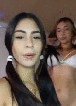 Amigas se calientan entre si + video 6