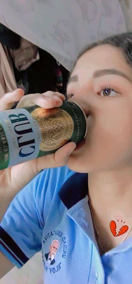 Haciendo cosas de grandes la peladita 10