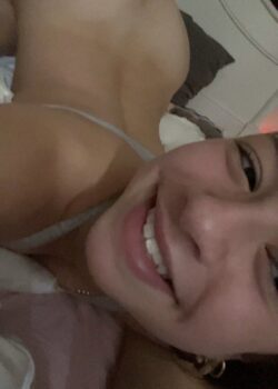 Cara de santa pero se traga toda la lechita + APORTE 15