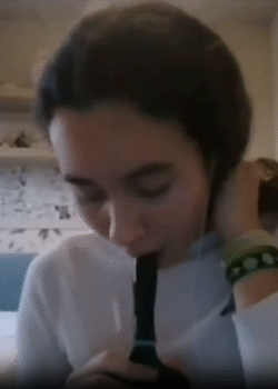 Nenita probando si tiene garganta profunda + video 15