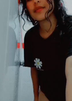 Mija porque demora tanto en el baño LA NENA DE PAPI 1