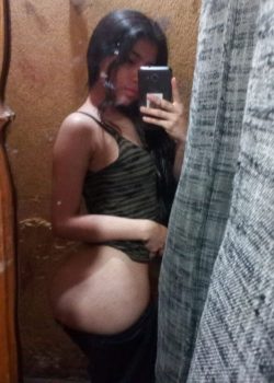 COMPAÑERa de clases CULONA en su casa 11