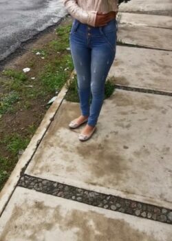 Le pagué para culiar y ella ACEPTÓ 17