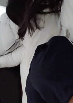 Mis padres piden que la lleve a mi vecina al colegio 4