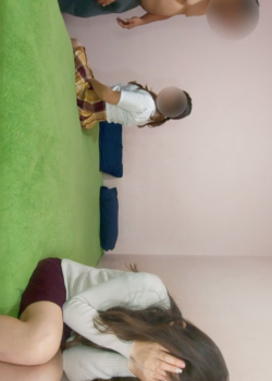 Pequeña e INOCENTE ESTUDIANTE es entregada por su madrastra a un viejo para pagar la renta 3